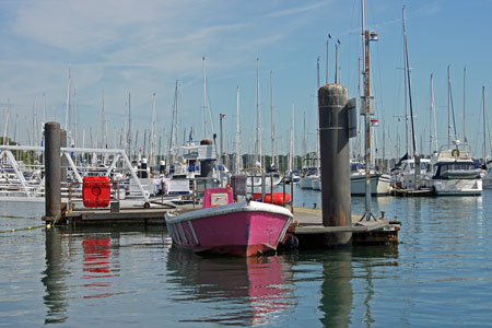 Hamble pontoon - Hamble-Warsash Ferry - Photo: © Ian Boyle, 22nd June 2010 - www.simplonpc.co.uk