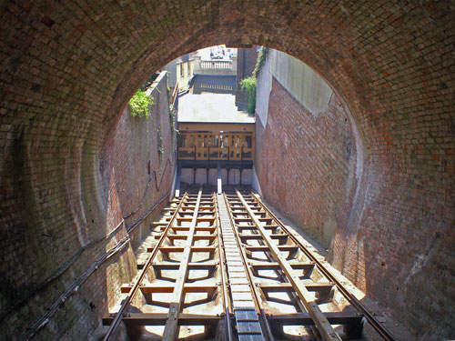 Hastings West Hill Cliff Lift - Photo: © Ian Boyle, 14th May 2007 - www.simplonpc.co.uk