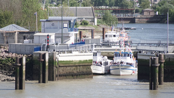 Honfleur Excursions - Photo: © Ian Boyle, 14th May 2015 - www.simplonpc.co.uk