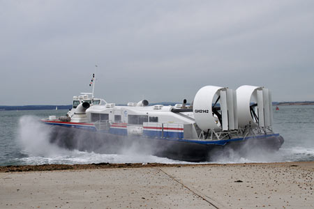 Solent Express - Hovertravel - © Ian Boyle - www.simplonpc.co.uk