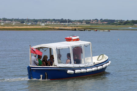 HENRIETTA  ROSE of Hurst Castle Ferries - Photo:  Ian Boyle, 22nd June 2010 - www.simplonpc.co.uk