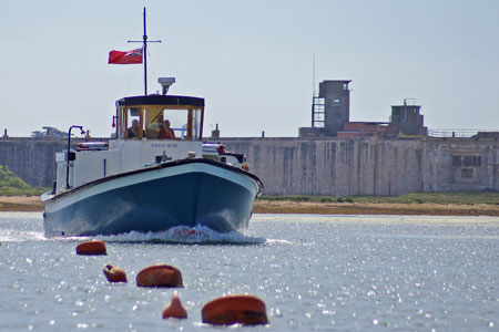 SOLENT ROSE of Hurst Castle Ferries - Photo:  Ian Boyle, 22nd June 2010 - www.simplonpc.co.uk