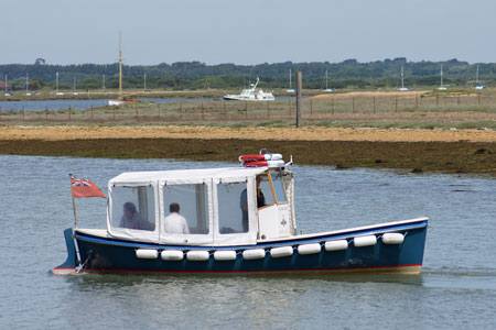 VICTORIA  ROSE of Hurst Castle Ferries - Photo:  Ian Boyle, 22nd June 2010 - www.simplonpc.co.uk