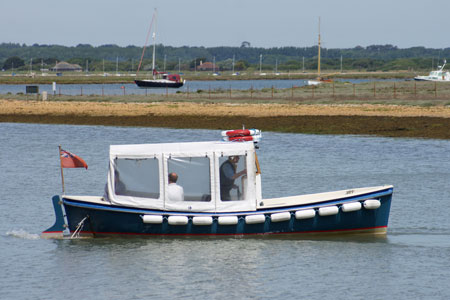 VICTORIA  ROSE of Hurst Castle Ferries - Photo:  Ian Boyle, 22nd June 2010 - www.simplonpc.co.uk