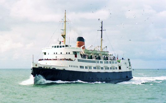 BEN-MY-CHREE - IOMSPCO - Simplon Postcards - simplonpc.co.uk - Photo: ©1979 Margaret Boyle