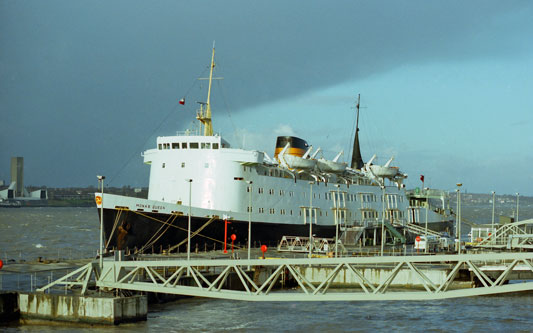 MONA'S QUEEN - IOMSPCo - Simplon Postcards - simplonpc.co.uk - Photo: ©1981 Ian Boyle