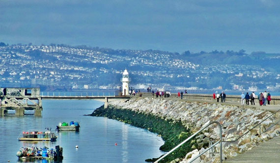 Brixham Victoria Pier Lighthouse - www.simplonpc.co.uk