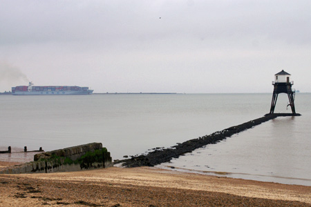 DOVERCOURT LIGHTHOUSES - www.simplonpc.co.uk