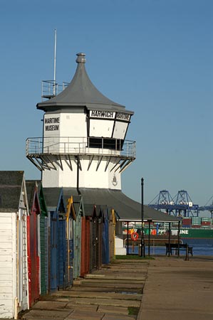 DOVERCOURT LIGHTHOUSES - www.simplonpc.co.uk