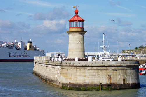 Ramsgate Lighthouse - www.simplonpc.co.uk