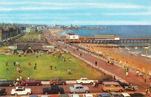 Lowestoft Claremont Pier - www.simplonpc.co.uk