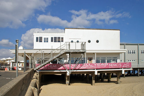 Lowestoft Claremont Pier - www.simplonpc.co.uk