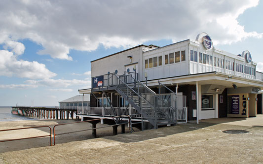 Lowestoft Claremont Pier - www.simplonpc.co.uk