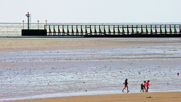 LITTLEHAMPTON - www.simplonpc.co.uk - Photo: � Ian Boyle, 30th July 2012