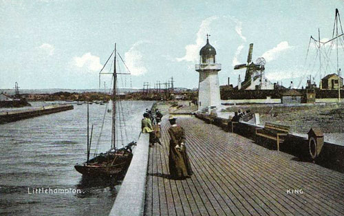 LITTLEHAMPTON REAR RANGE LIGHTHOUSE - www.simplonpc.co.uk