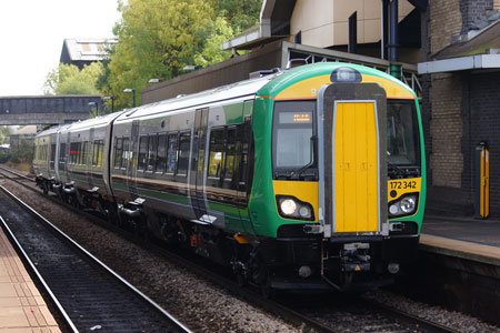 London Midland Trains - www.simplonpc.co.uk - Photo: © Ian Boyle, 26th September 2011