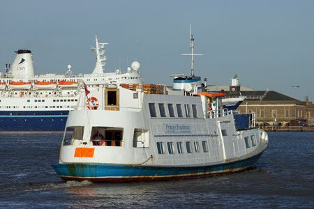 PRINCESS POCAHONTAS - Lower Thames & Medway - Photo: © Ian Boyle, 20th December 2011 - www.simplonpc.co.uk