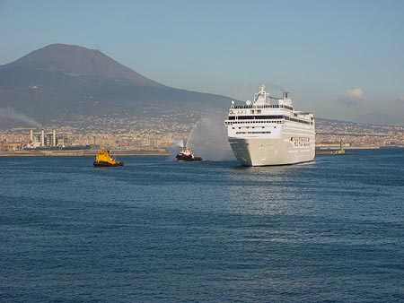 MSC Lirica - Photo: © Gabriele Cafiero, April 11th 2003