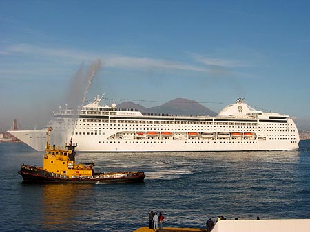 MSC Lirica - Photo: © Gabriele Cafiero, April 11th 2003