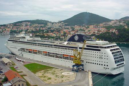 MSC Lirica