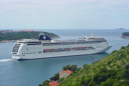 MSC Lirica