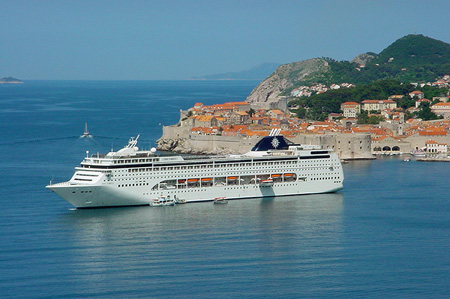 MSC Lirica