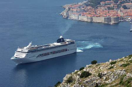 MSC Lirica