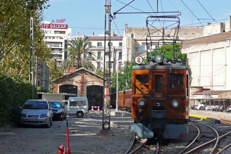 Loco No.2 at Palma - Photo:  Ian Boyle, 26th August 2009 - simplonpc.co.uk