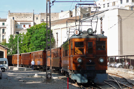 Loco No.2 at Palma - Photo:  Ian Boyle, 26th August 2009 - simplonpc.co.uk