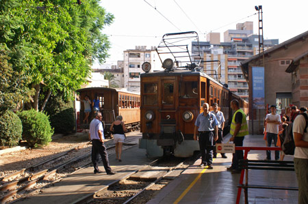 Loco No.2 at Palma - Photo:  Ian Boyle, 26th August 2009 - simplonpc.co.uk