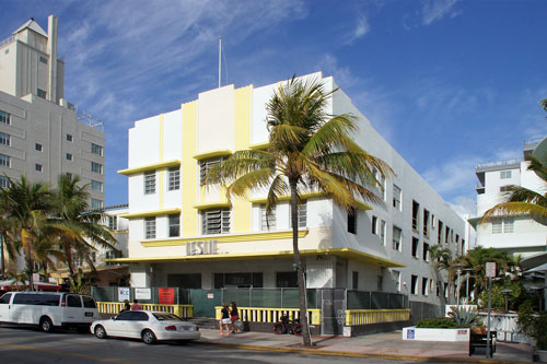 MIAMI OCEAN DRIVE - Art Deco - CELBRITY ECLIPSE 2012 Cruise - Photo: © Ian Boyle, April 2012 - www.simplonpc.co.uk