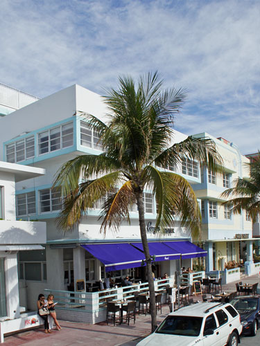 MIAMI OCEAN DRIVE - Art Deco - CELBRITY ECLIPSE 2012 Cruise - Photo: © Ian Boyle, April 2012 - www.simplonpc.co.uk