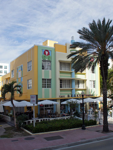 MIAMI OCEAN DRIVE - Art Deco - CELBRITY ECLIPSE 2012 Cruise - Photo: © Ian Boyle, April 2012 - www.simplonpc.co.uk