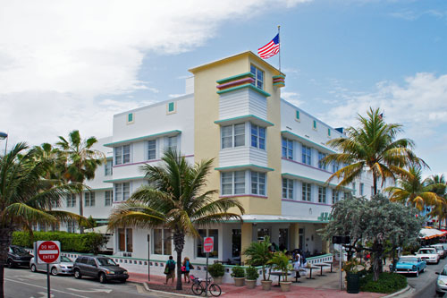 MIAMI OCEAN DRIVE - Art Deco - CELBRITY ECLIPSE 2012 Cruise - Photo: © Ian Boyle, April 2012 - www.simplonpc.co.uk