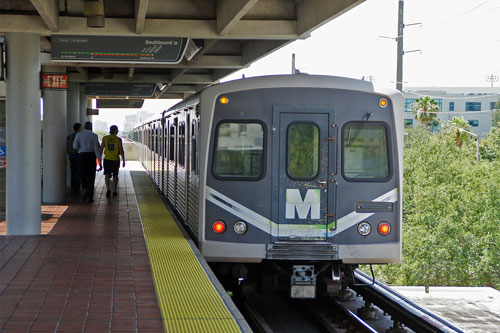 Miami Metrorail - CELBRITY ECLIPSE 2012 Cruise - Photo: © Ian Boyle, 19th April 2012 - www.simplonpc.co.uk