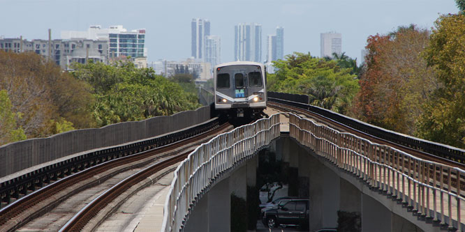 Miami Metrorail - CELBRITY ECLIPSE 2012 Cruise - Photo: © Ian Boyle, 19th April 2012 - www.simplonpc.co.uk