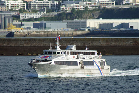 AZURA CRUISE - Photo:  Ian Boyle, 22nd July 2010 - www.simplonpc.co.uk