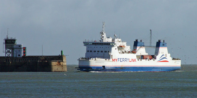 NORD PAS-DE-CALAIS - MyFerryLink - www.simplonpc.co.uk - Photo: ©2013 Ian Boyle