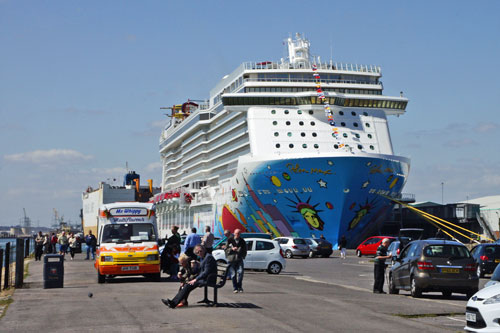 NORWEGIAN EPIC at Southampton - Photo: © Ian Boyle, 30th April 2013 - www.simplonpc.co.uk