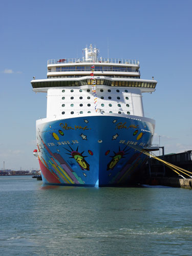 NORWEGIAN EPIC at Southampton - Photo: © Ian Boyle, 30th April 2013 - www.simplonpc.co.uk