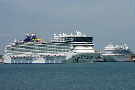 NORWEGIAN EPIC at Southampton - Photo: © Ian Boyle, 23rd June 2010 - www.simplonpc.co.uk