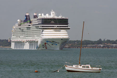 NORWEGIAN EPIC at Southampton - Photo: © Ian Boyle, 23rd June 2010 - www.simplonpc.co.uk