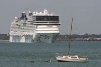 NORWEGIAN EPIC at Southampton - Photo:  Ian Boyle, 23rd June 2010 - www.simplonpc.co.uk