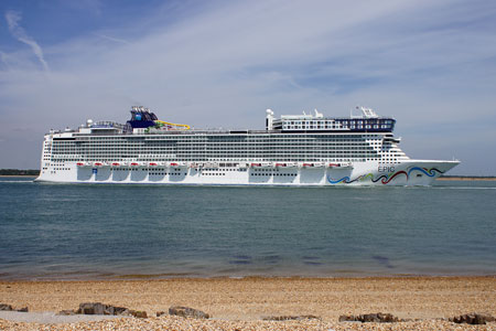 NORWEGIAN EPIC at Southampton - Photo: © Ian Boyle, 23rd June 2010 - www.simplonpc.co.uk