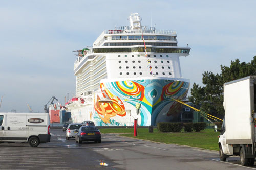 NORWEGIAN GETAWAY at Southampton - Photo: © Ian Boyle 14th January 2014 - www.simplonpc.co.uk