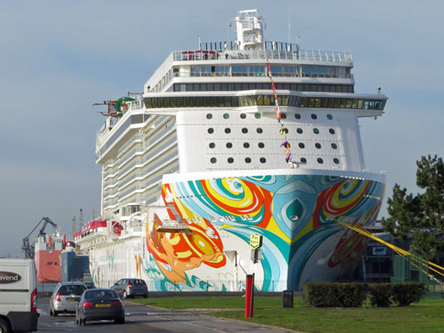 NORWEGIAN GETAWAY at Southampton - Photo: © Ian Boyle 14th January 2014 - www.simplonpc.co.uk