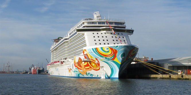 NORWEGIAN GETAWAY at Southampton - Photo: © Ian Boyle 14th January 2014 - www.simplonpc.co.uk