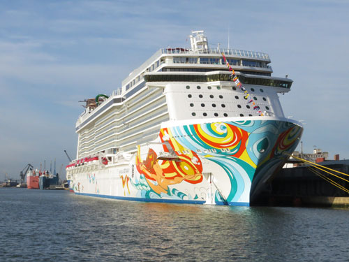 NORWEGIAN GETAWAY at Southampton - Photo: © Ian Boyle 14th January 2014 - www.simplonpc.co.uk