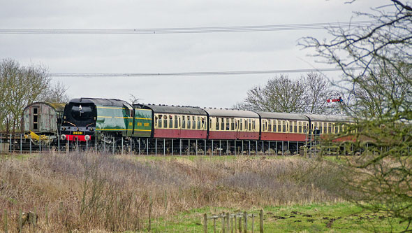 34053 SIR KEITH PARKES - Photo: ©2017 Ian Boyle - www.simplonpc.co.uk