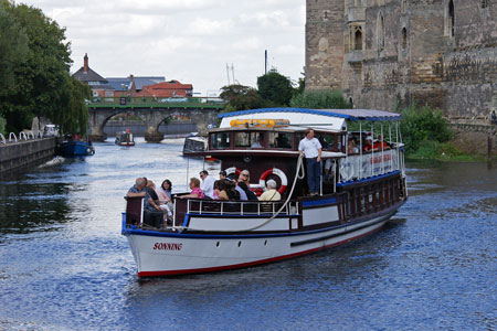 SONNING (1902) - Newark River Cruise Lines - Photo: © Ian Boyle, 24th August 2011 - www.simplonpc.co.uk